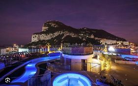 Ocean Spa Plaza Luxury Suite